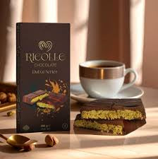 Rieolle chocolate Dubai series milk chocolate with pistachio