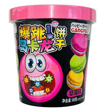 Gangfu macaron popping strawberry